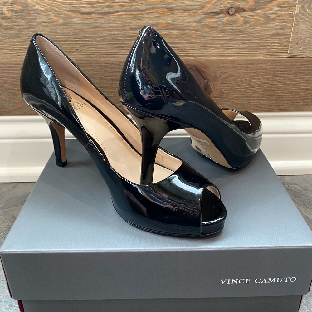 EUC Vince Camuto Black Soft Cow Patent Heels Size 9.5